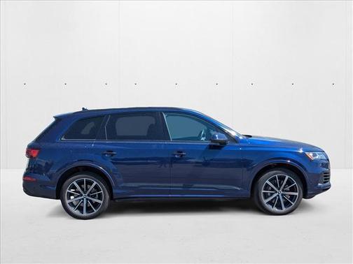 2021 Audi Q7 55 Premium Plus