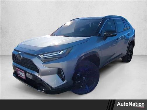 2025 Toyota RAV4 Hybrid SE