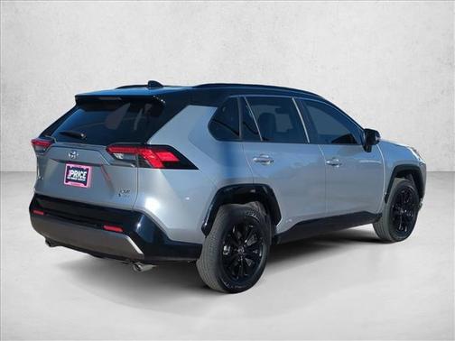 2025 Toyota RAV4 Hybrid SE