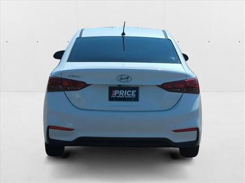 2022 Hyundai Accent SE