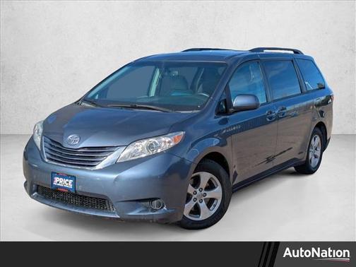 2017 Toyota Sienna LE