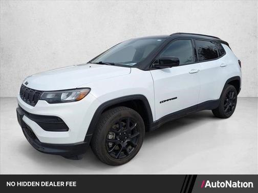 Bright White Clearcoat 2023 Jeep Compass Latitude