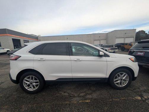 Oxford White 2023 Ford Edge SEL