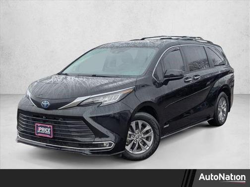 2021 Toyota Sienna XLE 7 Passenger