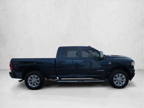 2023 RAM 2500 Laramie Crew Cab 4x4 6'4' Box