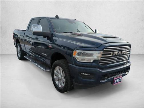 2023 RAM 2500 Laramie Crew Cab 4x4 6'4' Box