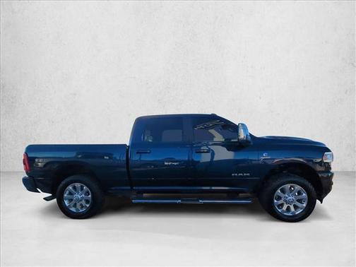 2023 RAM 2500 Laramie Crew Cab 4x4 6'4' Box