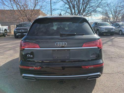 2022 Audi Q5 45 S line Premium Plus