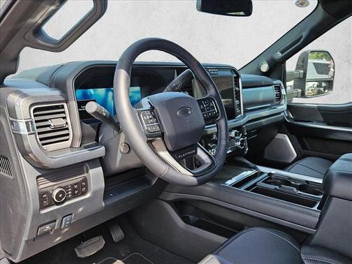 2025 Ford F-350 Platinum