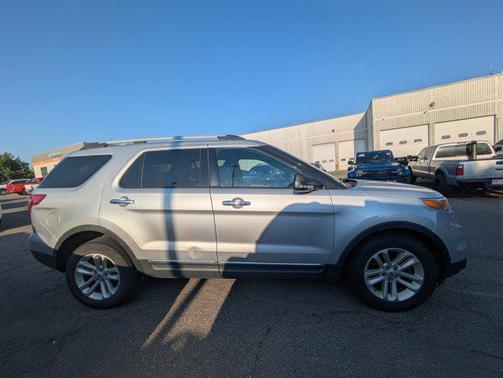 Ingot Silver Metallic 2012 Ford Explorer XLT