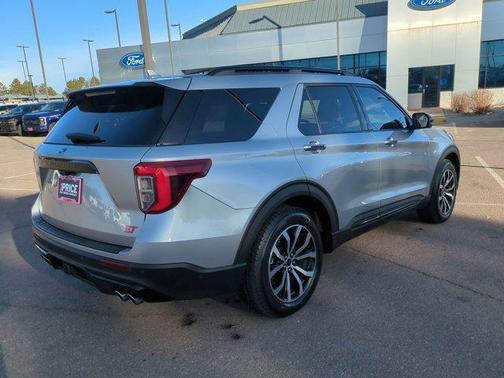 2020 Ford Explorer ST