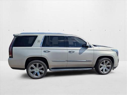 2016 Cadillac Escalade Luxury