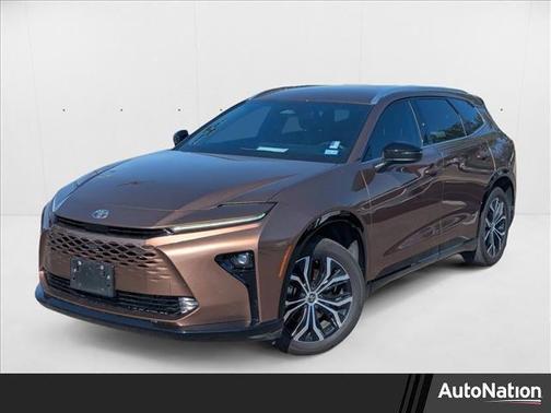 2025 Toyota Crown Signia XLE