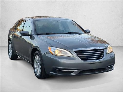 2013 Chrysler 200 Touring