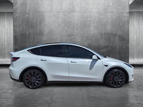 2022 Tesla Model Y Performance Dual Motor All-Wheel Drive