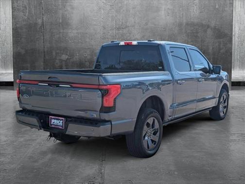 2023 Ford F-150 Lightning LARIAT