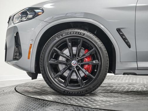 2022 BMW X4 M40i