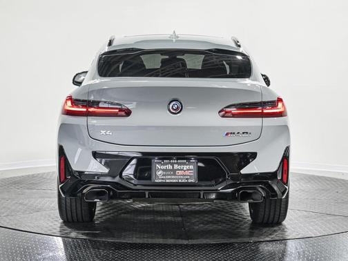 2022 BMW X4 M40i