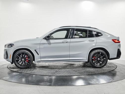 2022 BMW X4 M40i