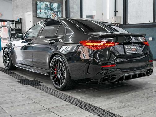 2024 Mercedes-Benz AMG C 63 S E Performance