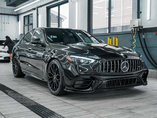 2024 Mercedes-Benz AMG C 63 S E Performance
