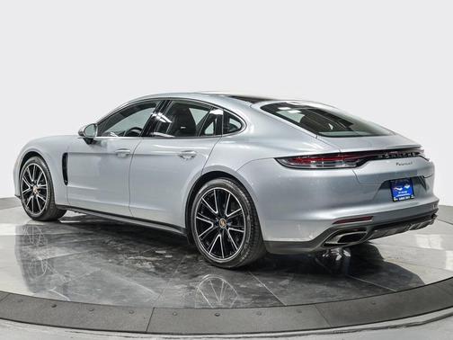 2021 Porsche Panamera 4