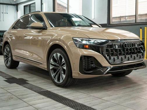 2024 Audi Q8 55 Premium