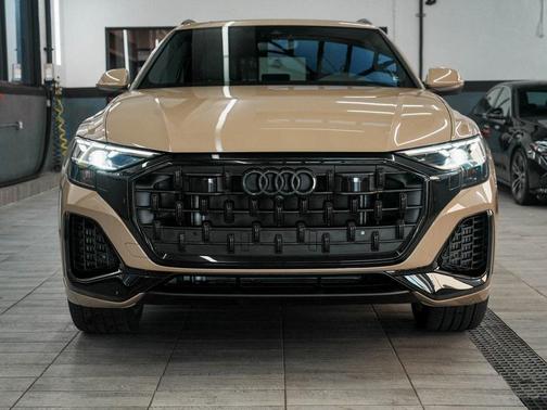 2024 Audi Q8 55 Premium