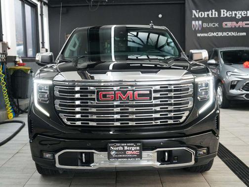Onyx Black 2024 GMC Sierra 1500 Denali