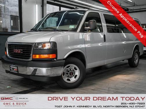 2017 GMC Savana 3500 LT