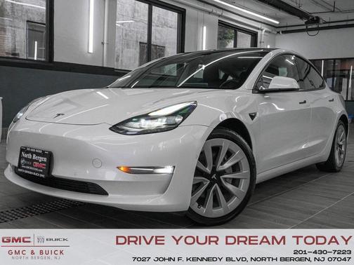 2022 Tesla Model 3 Long Range