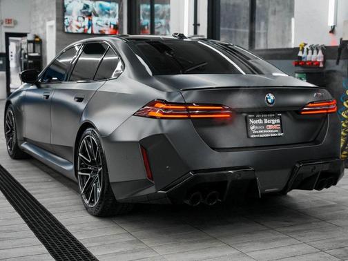 2025 BMW M5 Base