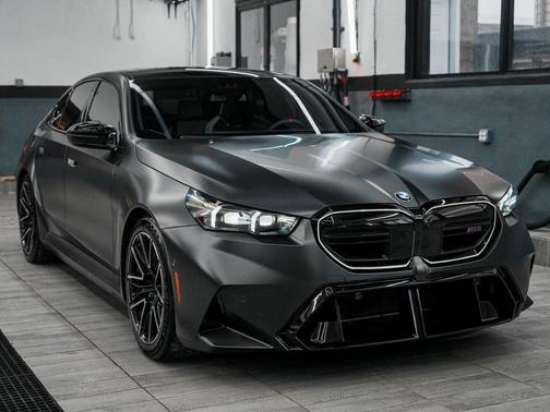2025 BMW M5 Base