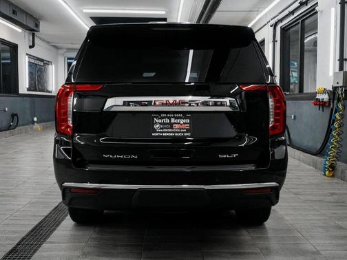 2024 GMC Yukon XL SLT