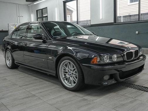 2003 BMW M5