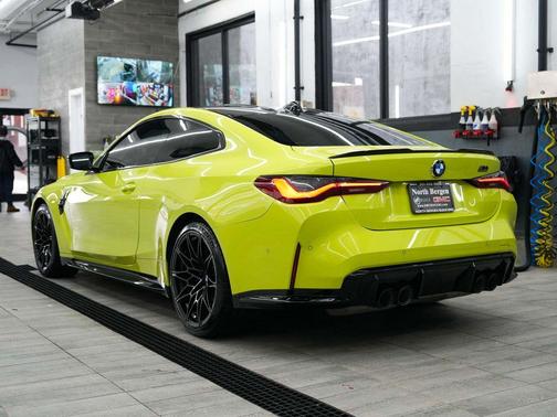 Sao Paulo Yellow 2023 BMW M4 Competition xDrive