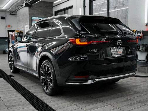 2024 Mazda CX-90 PHEV Premium