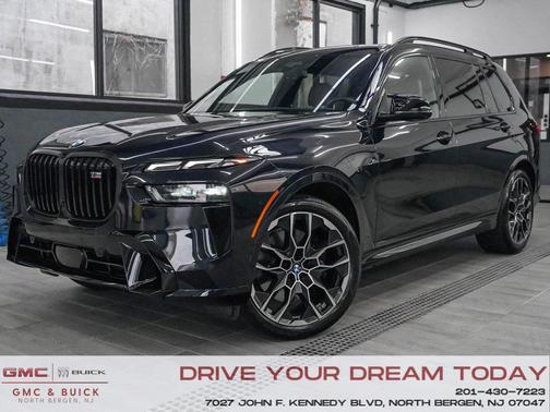 2023 BMW X7 M60i