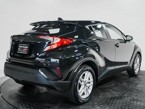 2021 Toyota C-HR LE