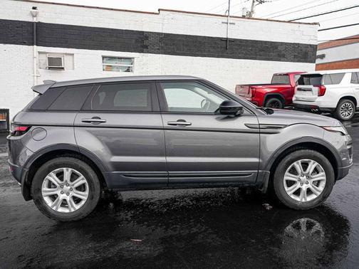 2018 Land Rover Range Rover Evoque SE Premium