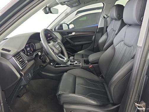 2024 Audi Q5 45 S line quattro Premium
