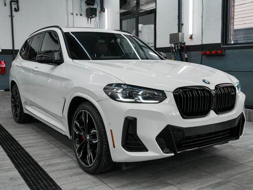 2023 BMW X3 M40i
