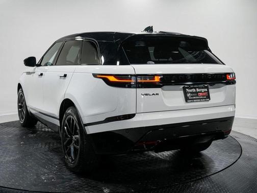 2024 Land Rover Range Rover Velar P250 Dynamic SE