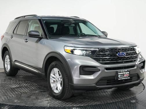 Carbonized Gray Metallic 2021 Ford Explorer XLT
