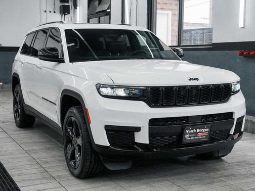 2023 Jeep Grand Cherokee L Laredo