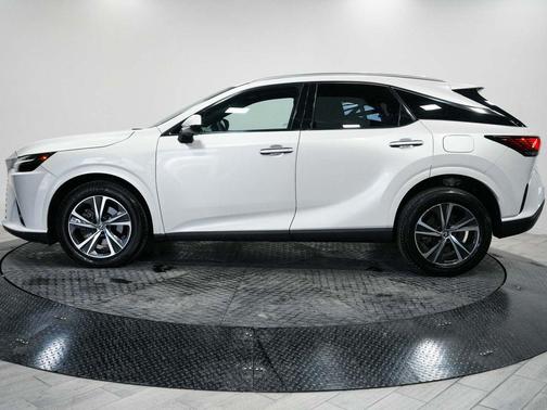 Eminent White Pearl 2023 Lexus RX 350 Premium