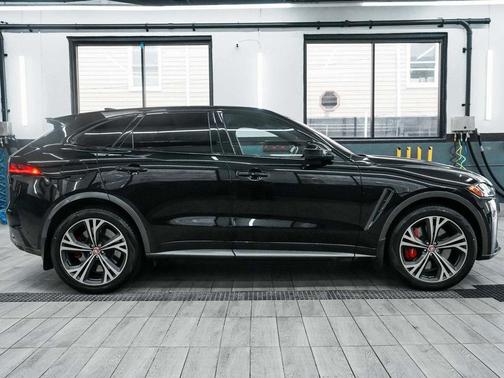 2020 Jaguar F-PACE SVR