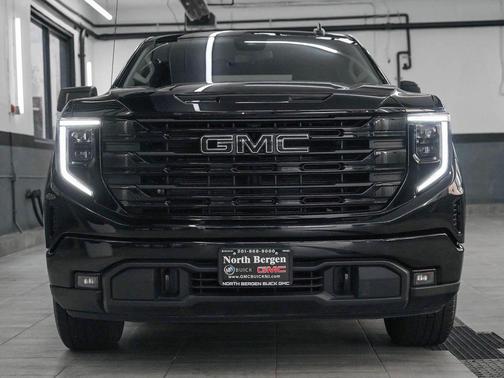 Onyx Black 2023 GMC Sierra 1500 Elevation