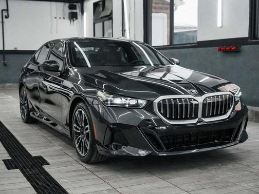2026 BMW 530 i xDrive