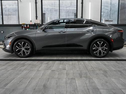 2023 Toyota Crown XLE